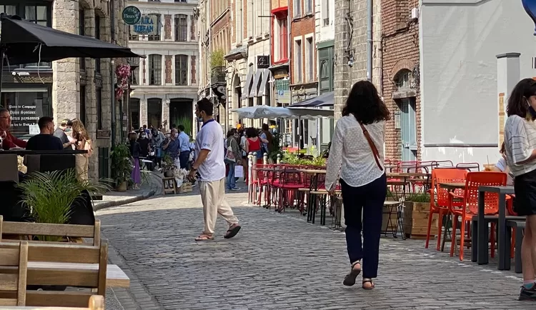 Trois rues du centre de Lille (re)deviennent piétonnes jusqu'à début octobre