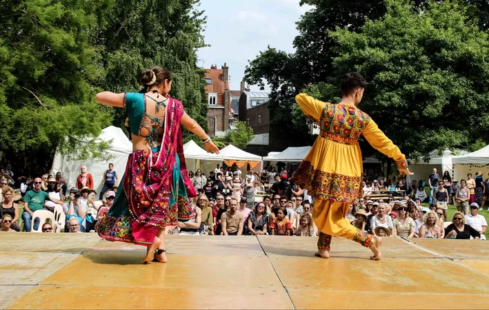 Le 26 juin, Saint-Maurice Pellevoisin va vibrer au rythme des danses indiennes