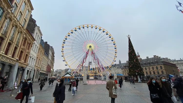 La Grande Roue devrait débarquer dès la semaine prochaine sur la Grand'Place de Lille