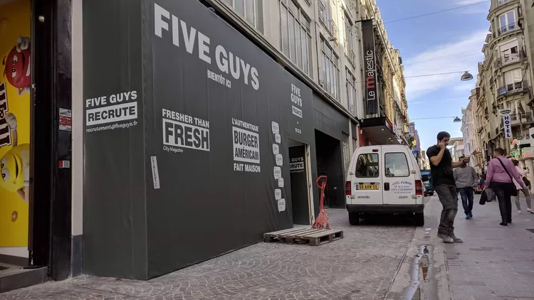 Five Guys n'ouvrira pas avant fin novembre rue de Béthune