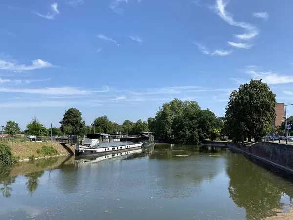 Alerte météo : la ville ferme ses parcs et jardins le temps que l'orage passe