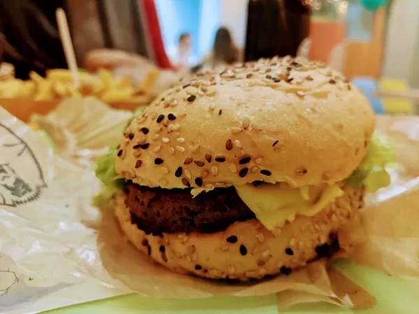 Vélicious Burger, le nouveau spot vegan de République