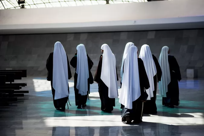 [Flashback] Le jour où des nonnes belges ont vendu leur couvent pour vivre la belle vie dans le sud de la France