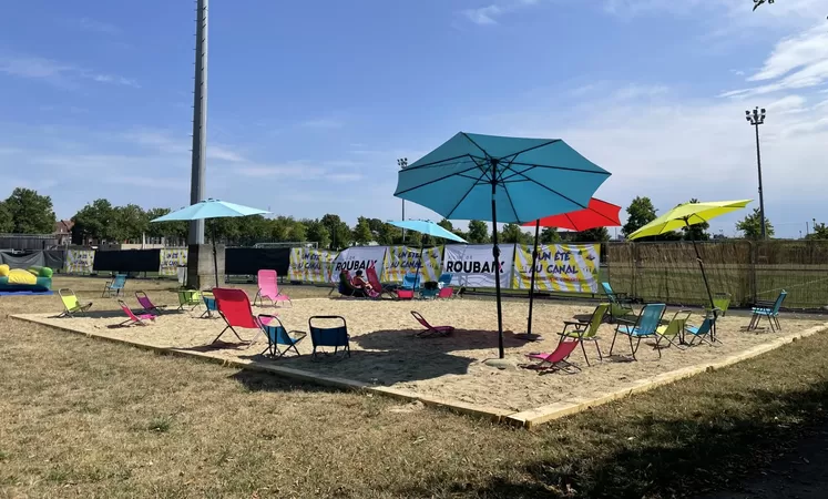 Une guinguette estivale s'est installée sur les quais à Roubaix