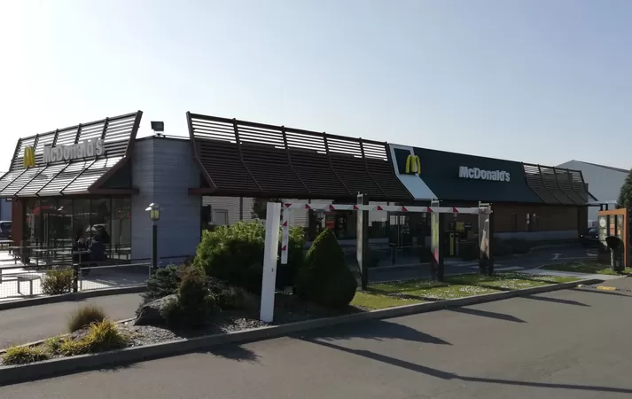 Depuis le 7 mars, le McDo de Ronchin ne peut plus ouvrir après minuit