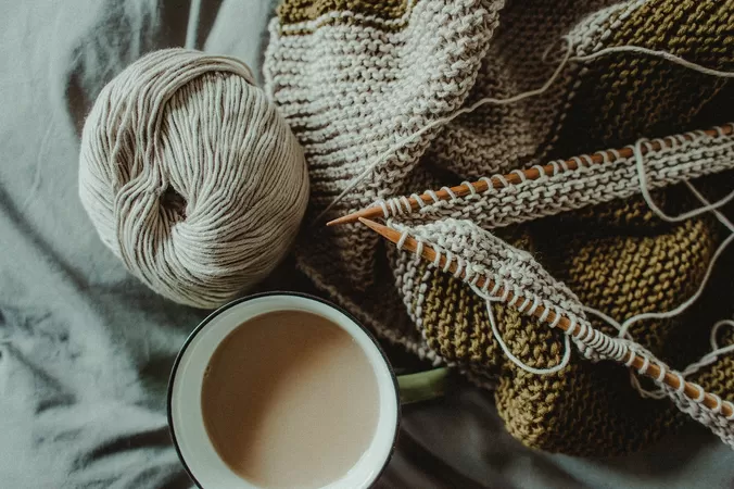 Wooly Laines vous invite à son premier café-tricot pour concevoir votre bonnet pour l'automne