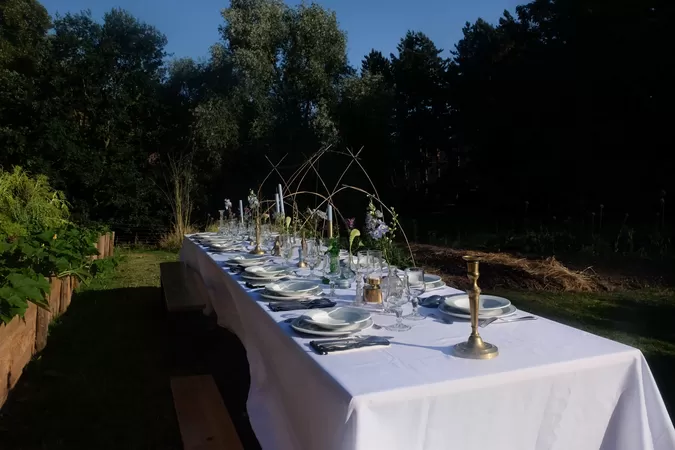 Céna réunit des inconnu.es le temps d'un dîner à Lille ou ses alentours