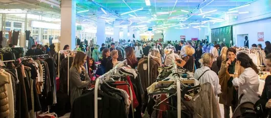 Préparez-vous, le vide dressing géant de Violette Sauvage est de retour au Tripo