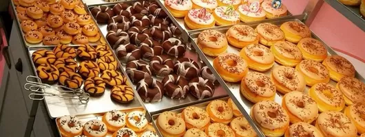 Pendant un mois, un chariot Hill's Donuts squatte la gare Lille-Flandres