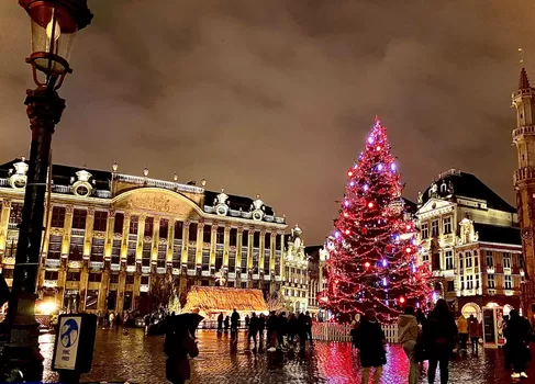 Pour les fêtes, Bruxelles s'est mise en full mode habits de lumières