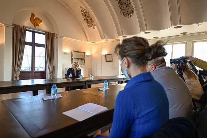 Éducation, enseignement, mesures pour les jeunes : à Lille, les Premières Voix face à Marine Le Pen