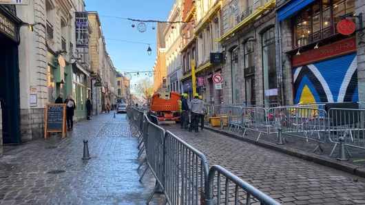 La rue de la Monnaie est rouverte aux piétons