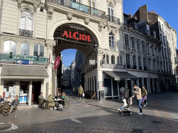 L'Alcide se transforme pour devenir le premier Bouillon lillois, resto à prix riquiqui