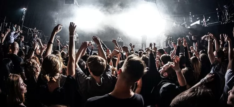 Pour la Nuit du BAL, Kid Francescoli, La Femme et Møme viennent enflammer le Zénith