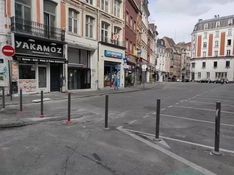 À Lille, la place des Reignaux se piétonnise