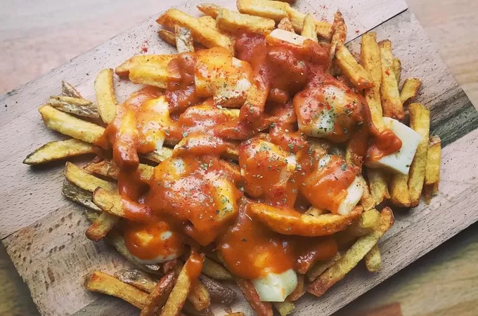 Oubliez vos plans de samedi, vous avez Poutine électronique à la Pépite