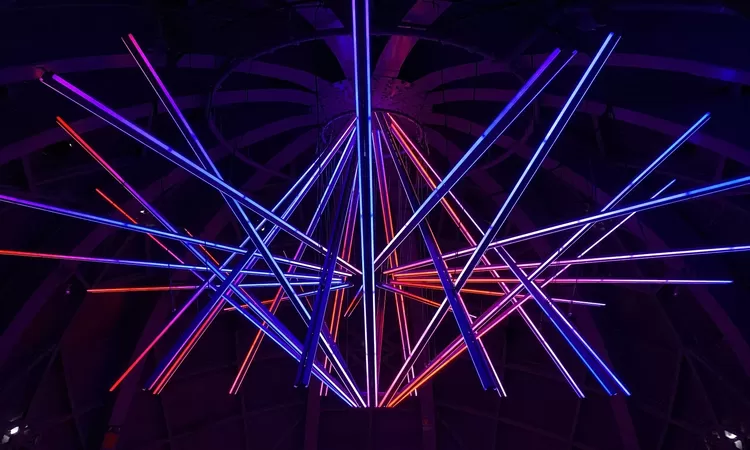 A l'Atomium, l'art numérique s'expose pour une expérience poétique et hypnotique