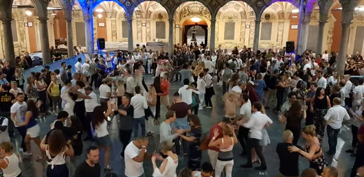 Le samedi soir à la Vieille-Bourse c'est salsa et bachata