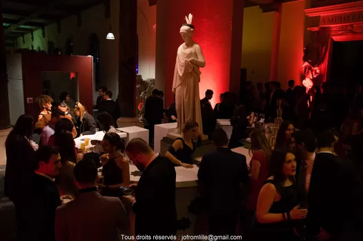 Fin janvier, c'est tenue correcte exigée pour le gala de l'ENSAIT à Roubaix