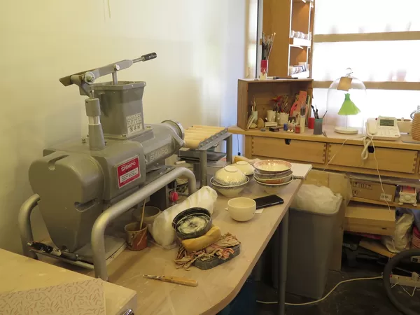 A Roubaix, Un Hibou dans la Tasse propose des cours pour s'initier à la céramique