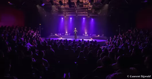 Max Bird, le biologiste qui rend la science marrante, en spectacle au Splendid