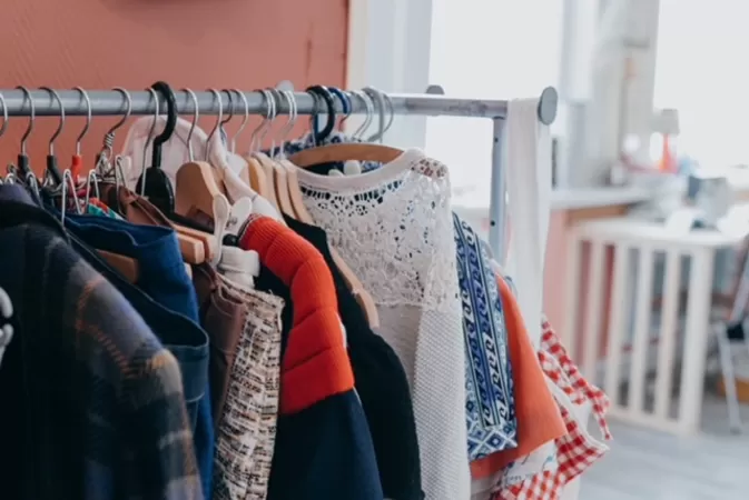 À Lille, les Récoupettes transforment leur local en friperie ce samedi