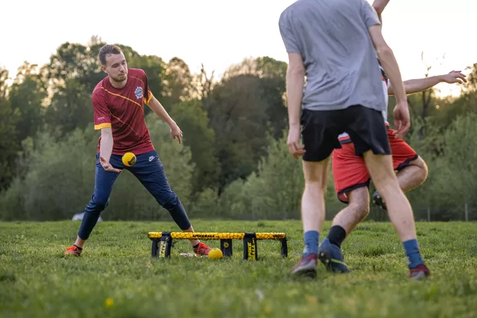 [Sport insolite à Lille] À la découverte du Roundnet