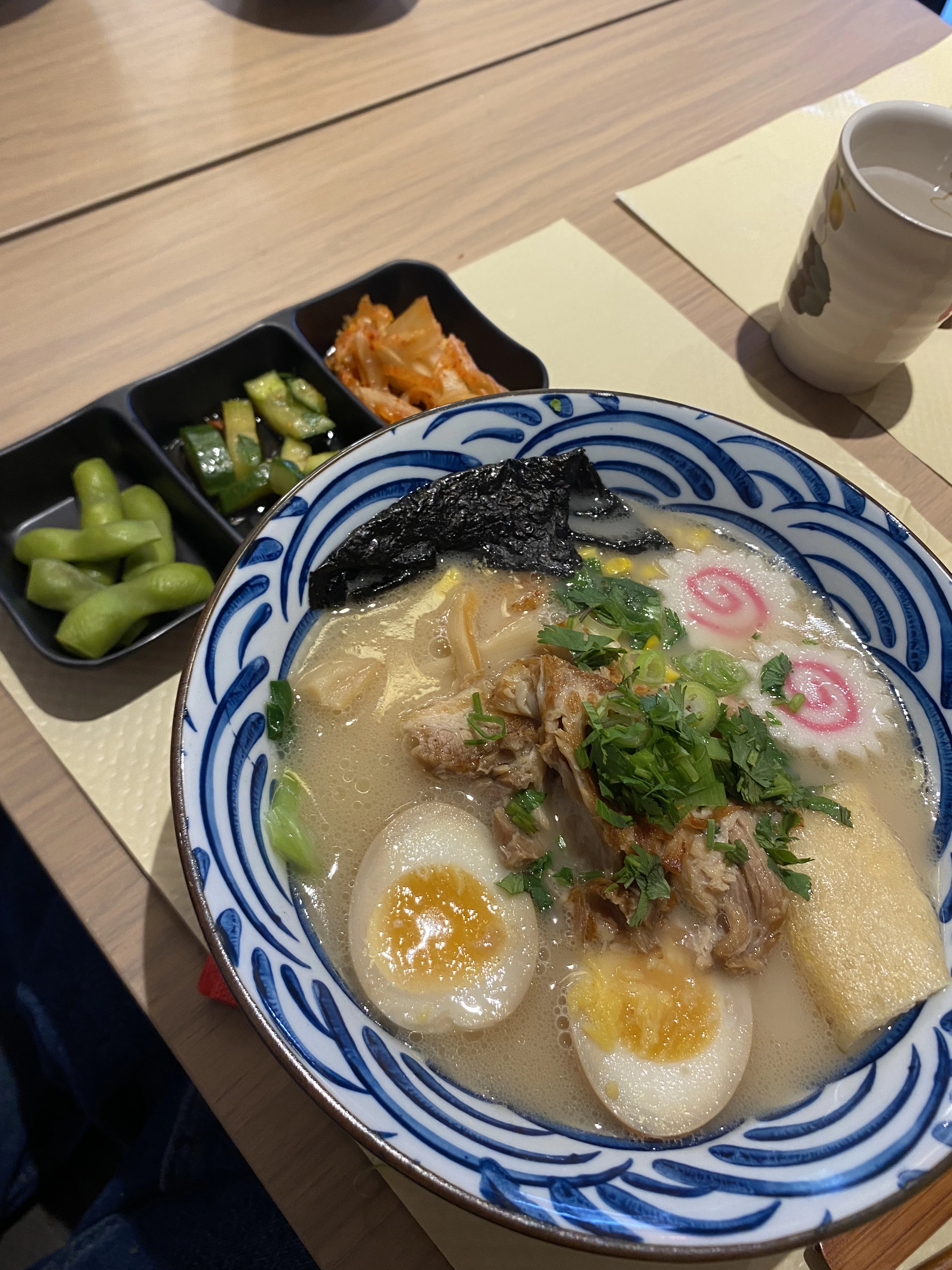 Le ramen au porc coûte 14€50.