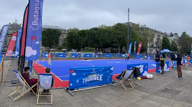 Un village handball s'est installé à République jusqu'à samedi