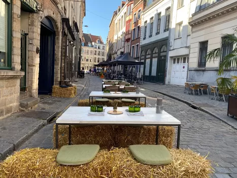 Terrasses de bars et rues piétonnes : ce qui change à Lille pour la période estivale