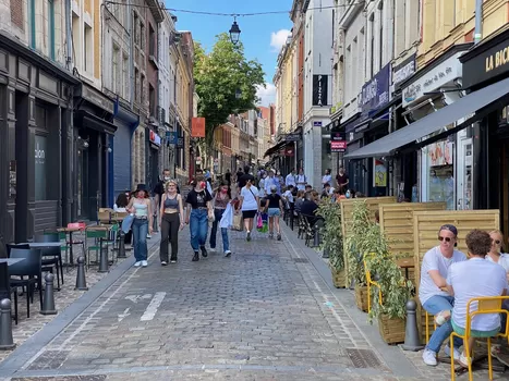 Jusqu'à fin septembre, trois rues du Vieux-Lille redeviennent piétonnes