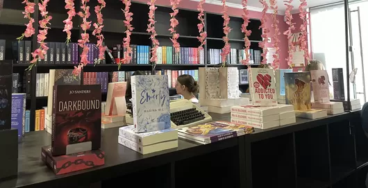 Aya Books a ouvert une librairie/salon de thé 100% romans d'amour à Lille-Centre
