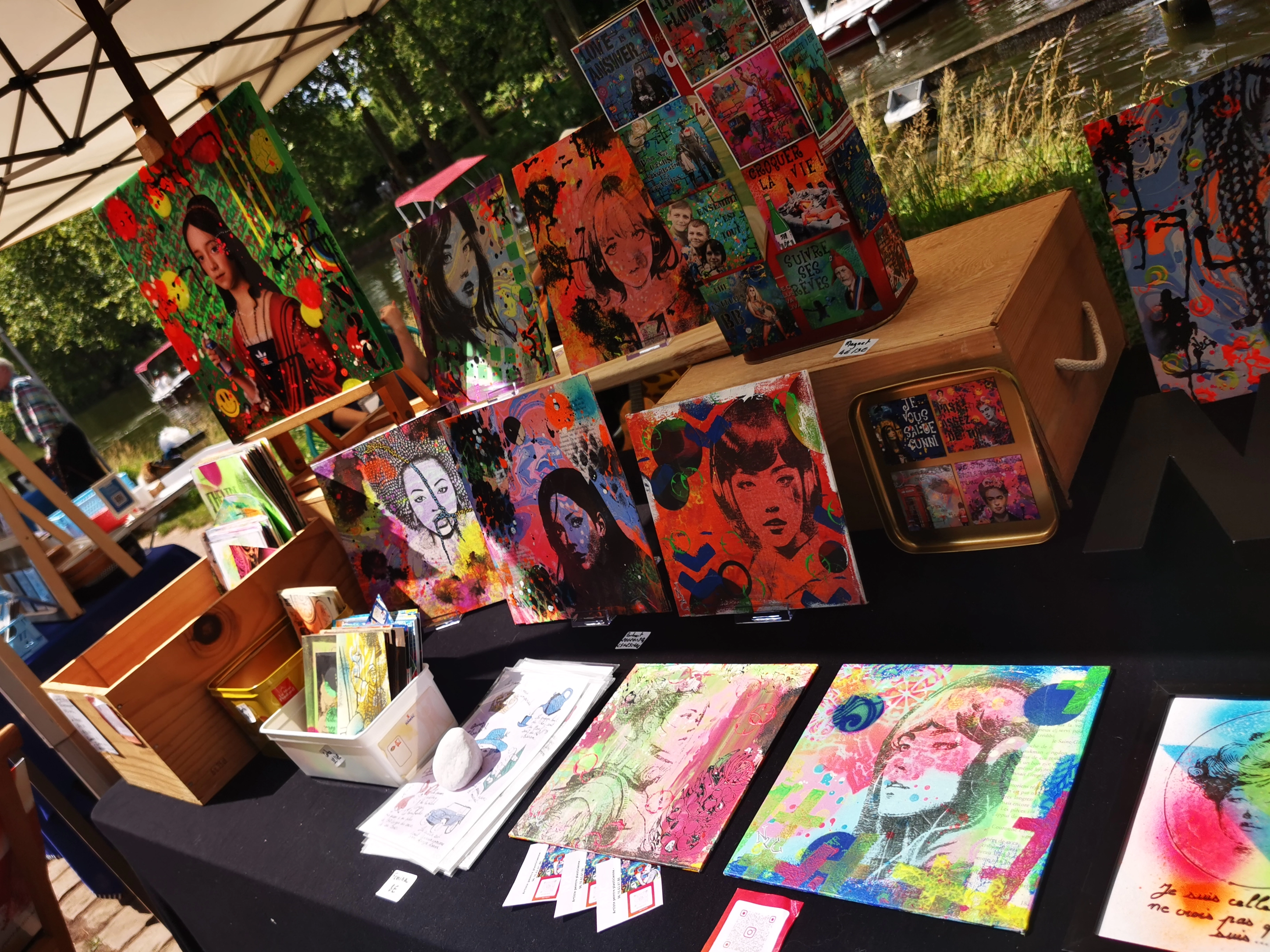 Le type de stands que vous croiserez ce dimanche. @Weekend’Artistes