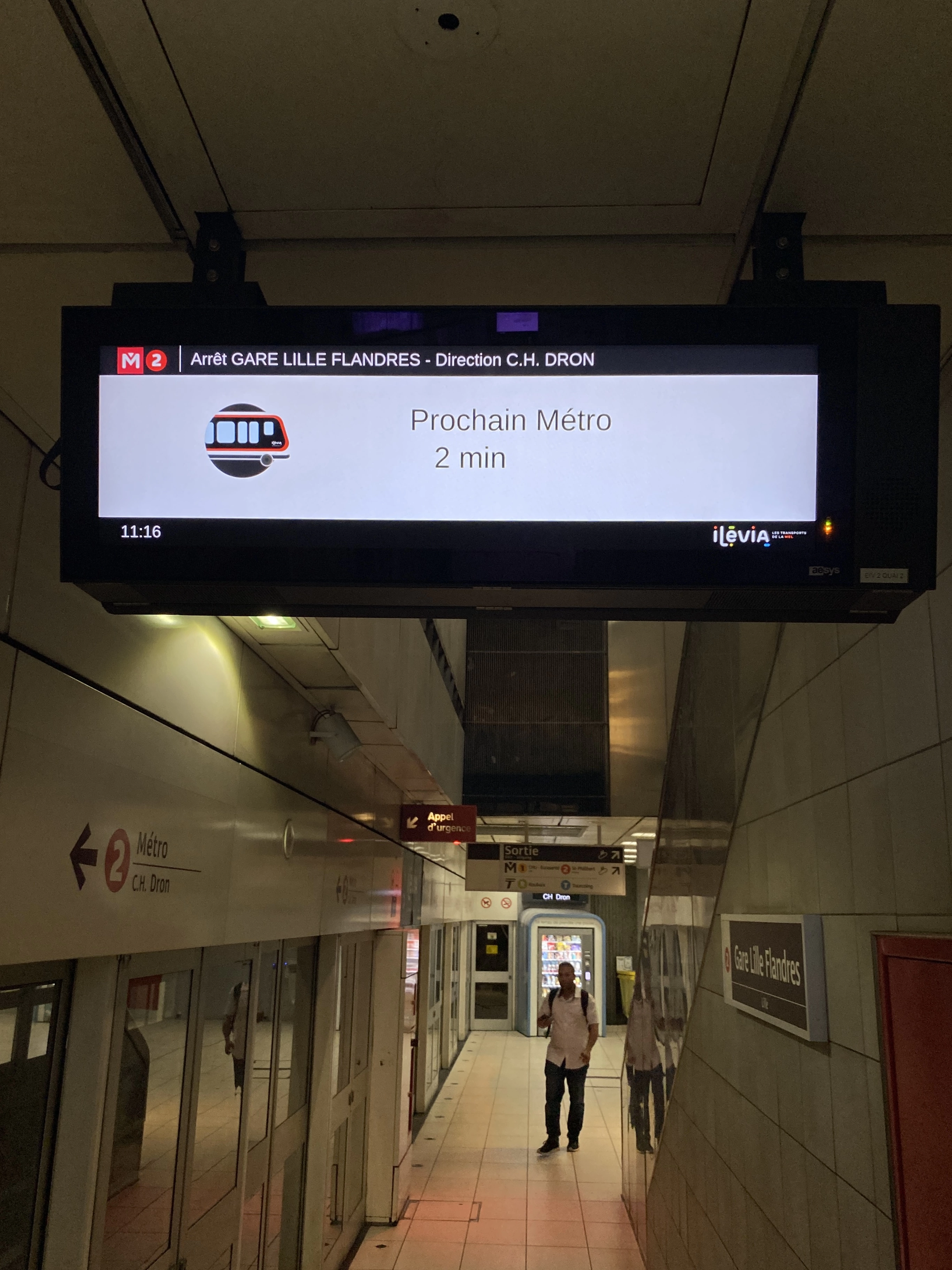 À la gare Lille Flandres.