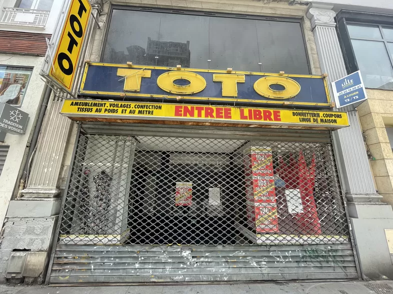 Toto, c'est fini : le magasin de tissu de Lille a baissé le rideau