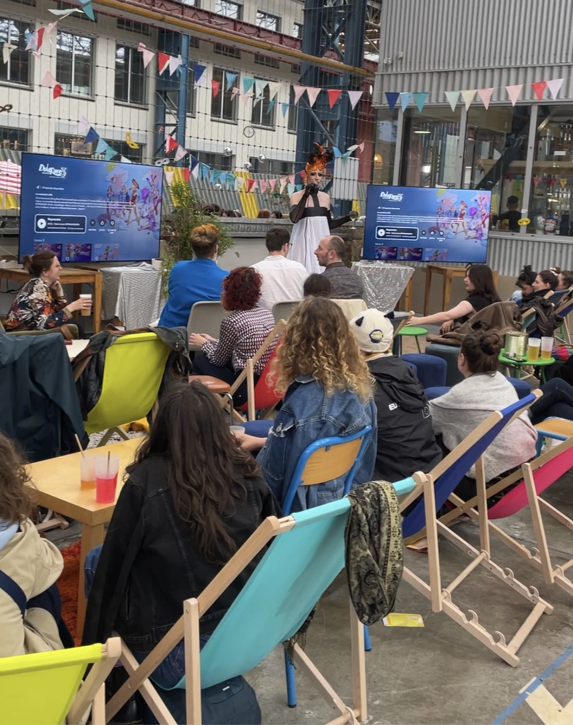 Viewing Drag Race France à Chaud Bouillon en 2024.