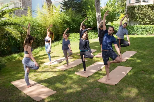 Des cours de Pilates à prix libre sont donnés tous les lundis au Jardin des Plantes de Lille