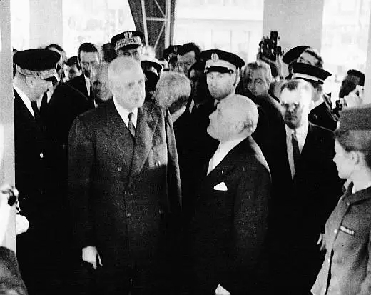 Foire de Lille de 1966 avec visite présidentielle de Charles de Gaulle @photo repro La Voix du Nord