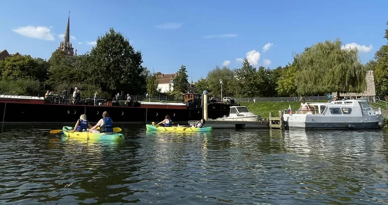 Ce samedi 30 août, c'est le retour des concerts flottants de la guinguette Station Troquet 
