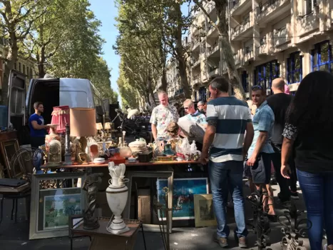 Braderie de Lille : notre guide de survie pour chineurs et bradeux accomplis