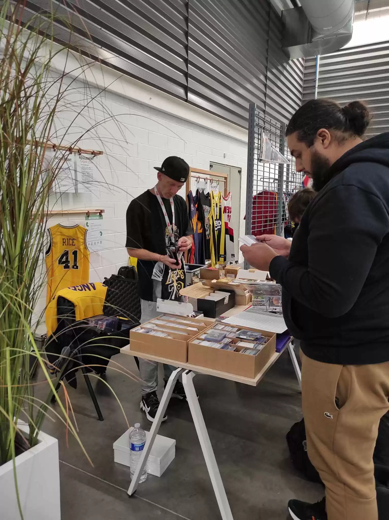 Collectionneurs pros et amateurs auront leur stand. @Lille Card Show