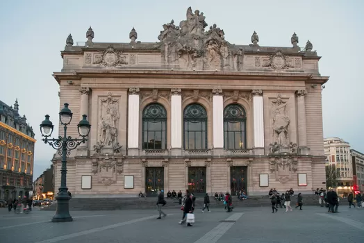 Printemps organise un défilé à l'Opéra de Lille : découvrez comment le voir gratuitement